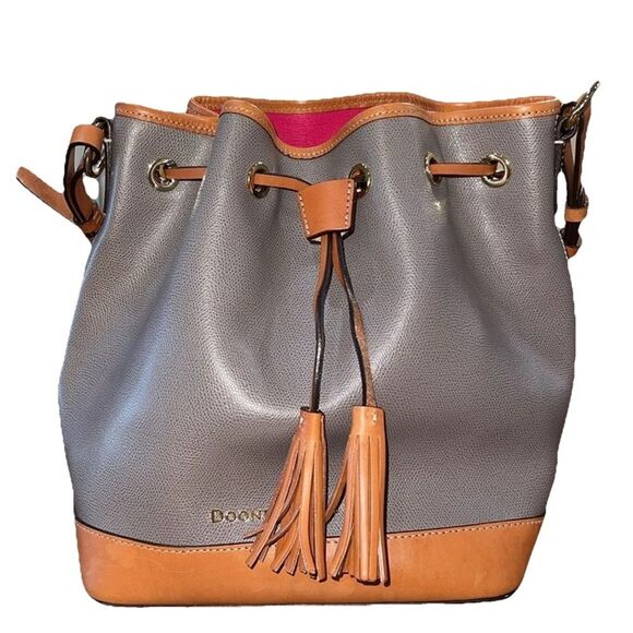 Dooney & Bourke Platinum Pebble Leather Bucket Bag Tassel Drawstring Tan - Picture 1 of 9
